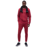 Detalle del logotipo en relieve de la sudadera Champion 222991 rojo granate RS508