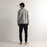 Sudadera Munich 2507942 gris vigoré llevada por modelo, vista trasera