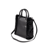 Bolso Munich FUR Tote 7113660 negro detalle lateral y correa