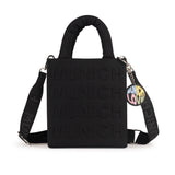 Bolso Munich Bloom Tote Negro - Detalle colgante Munich Love multicolor