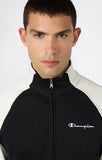 Detalle de bolsillo y logotipos de chaqueta y pantalón Champion SWEATSUIT 222692