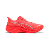 Detalle trasero de las zapatillas Puma DARTER PRO 2 312587-29 en color coral