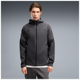 Sudadera Puma PUMATECH Slim 4-Way gris, conjunto sobre modelo